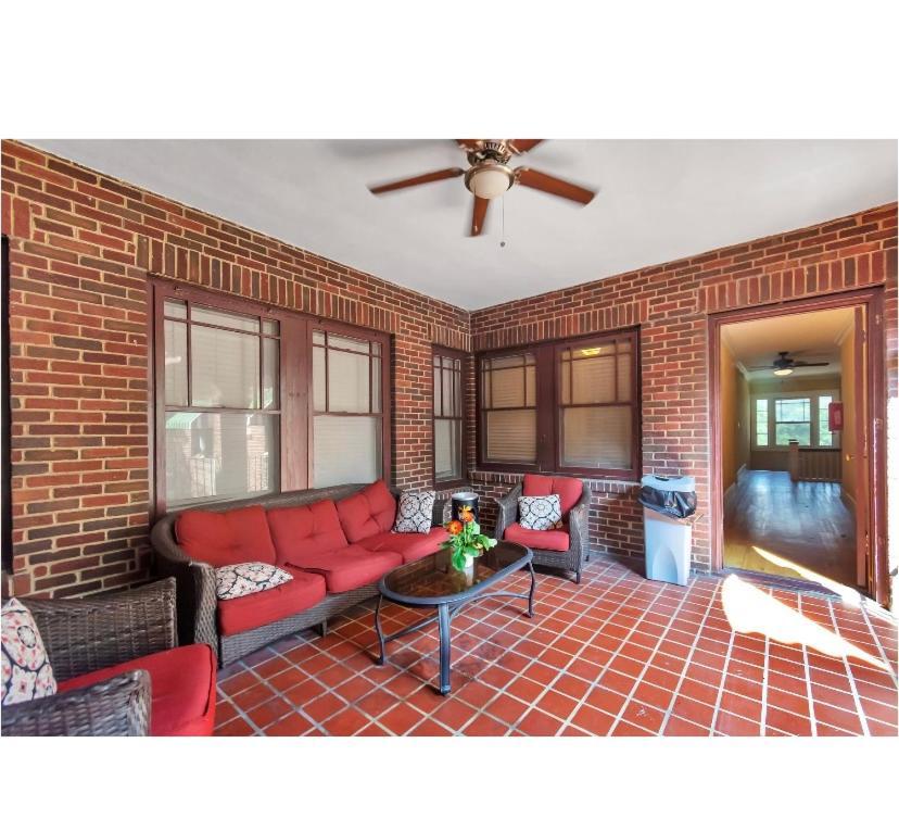 Cozy Downtown Studio By Toyota Center Houston Bagian luar foto